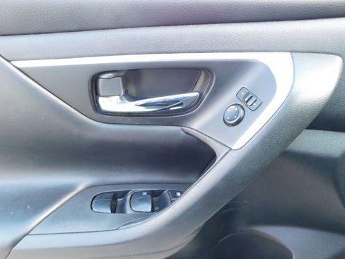 Used 2017 Nissan Altima 2.5 image 23