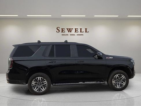 Used 2025 Chevrolet Tahoe Z71 w/ Z71 Off-Road Package AWD/4WD image 5