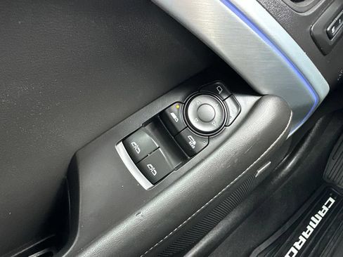 Used 2020 Chevrolet Camaro SS RWD image 12
