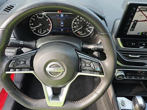 Certified 2023 Nissan Altima 2.0 SR image 7