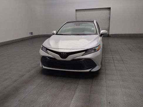 Used 2018 Toyota Camry XLE FWD image 15