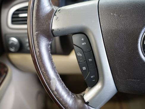 Used 2012 GMC Yukon XL Denali image 13