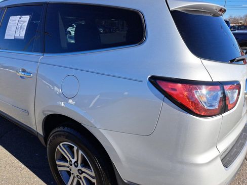 Used 2016 Chevrolet Traverse LT image 20