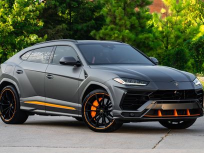 Used 2022 Lamborghini Urus