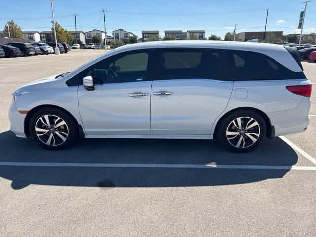 Used 2022 Honda Odyssey Touring image 2