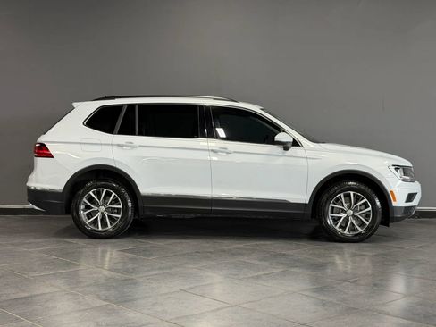 Used 2018 Volkswagen Tiguan SE AWD/4WD image 4