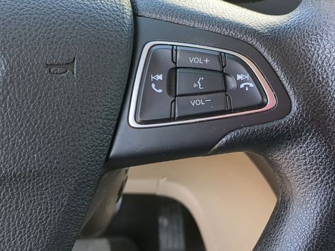 Used 2019 Ford Escape SE image 27