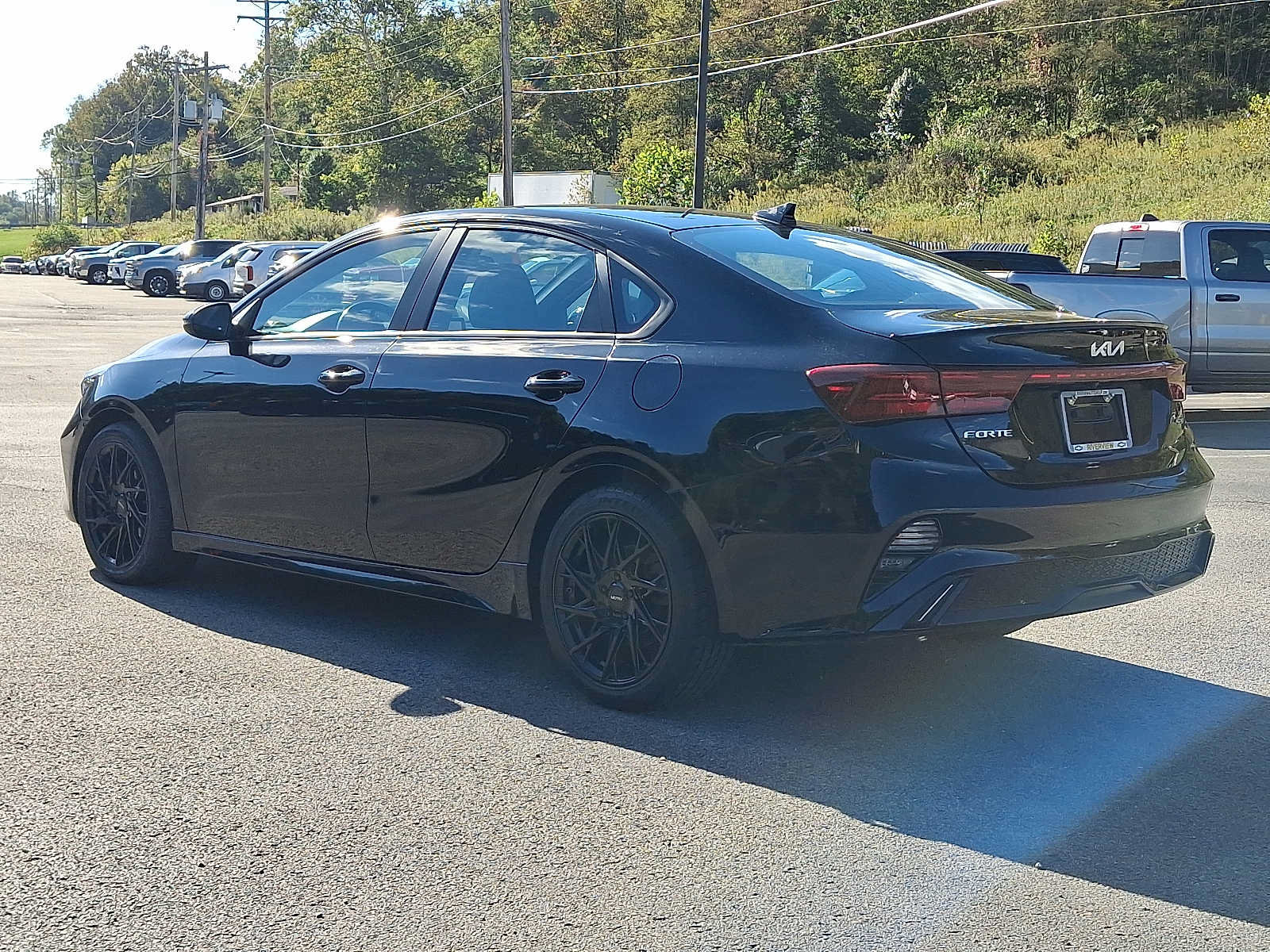 Used 2022 Kia Forte GT-Line w/ GT-Line Technology Package FWD image 4