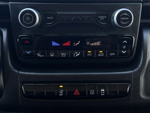 Used 2023 RAM ProMaster 3500 w/ Driver Convenience Group FWD image 31