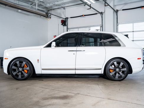 Used 2021 Rolls-Royce Cullinan image 9