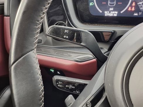 Used 2024 Porsche Cayenne Turbo GT image 20