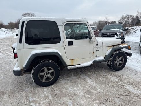 Used 2000 Jeep Wrangler Sport image 12