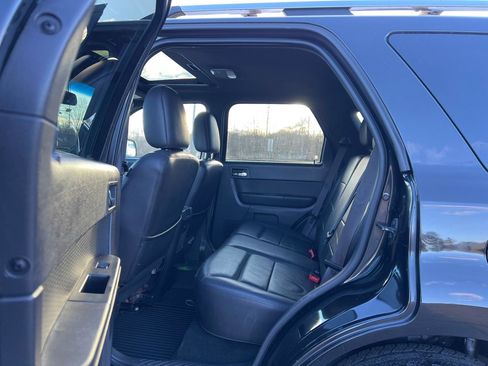 Used 2011 Ford Escape Limited w/ 302A Rapid Spec Order Code image 28