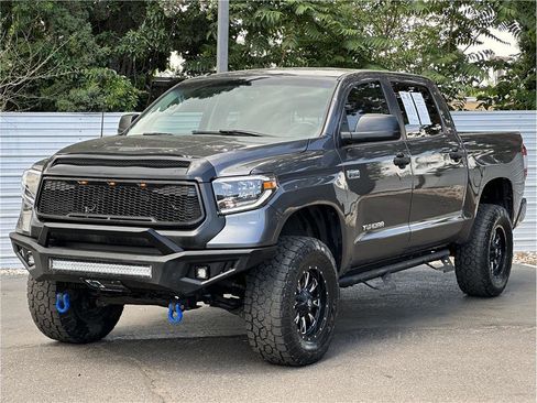 Used 2016 Toyota Tundra SR5 w/ TRD Off Road Package AWD/4WD image 6