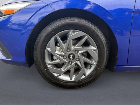Used 2024 Hyundai Elantra SEL FWD image 10