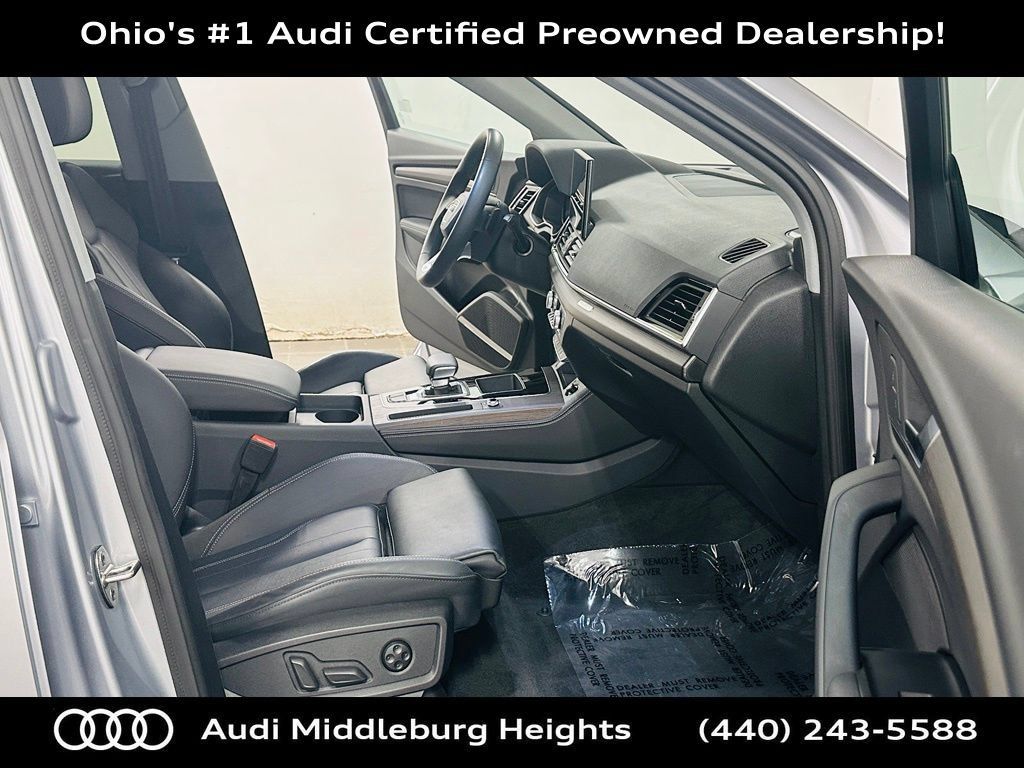 Certified 2025 Audi Q5 e Premium Plus w/ Premium Plus Package AWD/4WD image 10