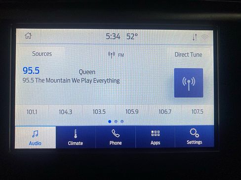 Used 2020 Ford Fusion SE image 22