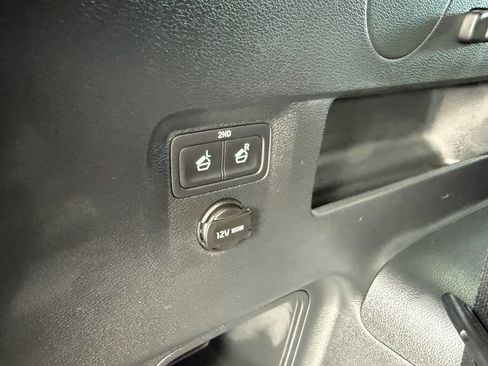 Used 2022 Kia Telluride EX w/ EX Premium Package image 17