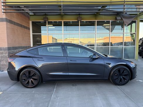 Used 2024 Tesla Model 3 image 9
