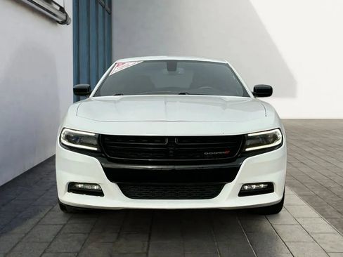 Used 2017 Dodge Charger R/T w/ Navigation & Travel Group image 8
