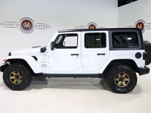 Used 2021 Jeep Wrangler Unlimited Sahara w/ Dual Top Group AWD/4WD image 39