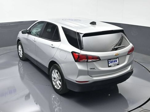 Used 2022 Chevrolet Equinox LS w/ LS Convenience Package FWD image 47