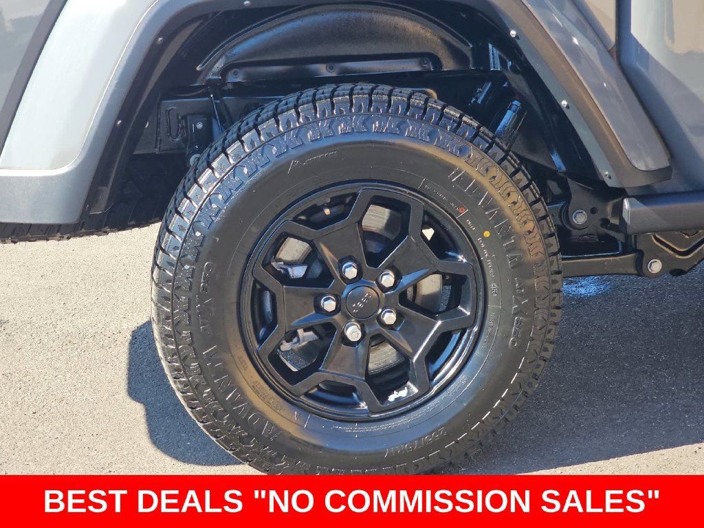Used 2022 Jeep Gladiator Sport AWD/4WD image 37