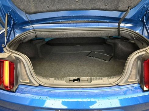 Used 2017 Ford Mustang GT Premium image 33