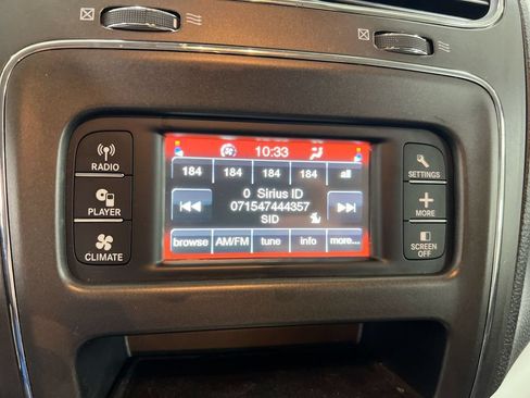 Used 2017 Dodge Journey SXT w/ Comfort/Convenience Group FWD image 14