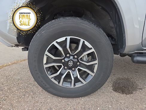 Used 2023 Toyota Tacoma TRD Sport image 10