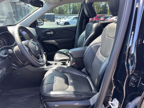 Used 2022 Jeep Cherokee Latitude Lux w/ Sun & Sound Group AWD/4WD image 9
