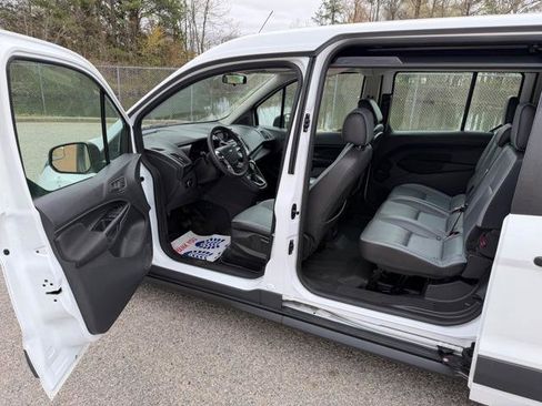 Used 2016 Ford Transit Connect XL image 29