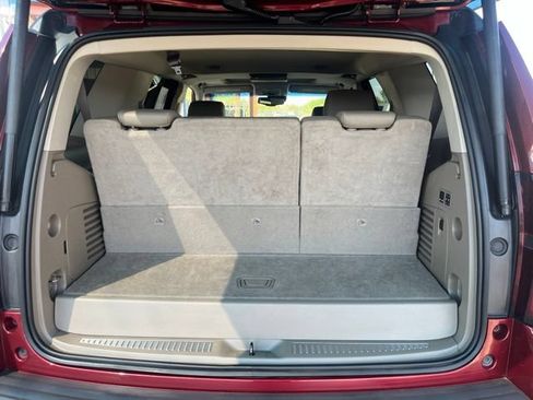 Used 2018 Chevrolet Tahoe Premier RWD image 9