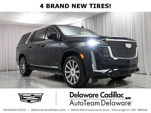 Used 2022 Cadillac Escalade ESV Premium Luxury Platinum image 1
