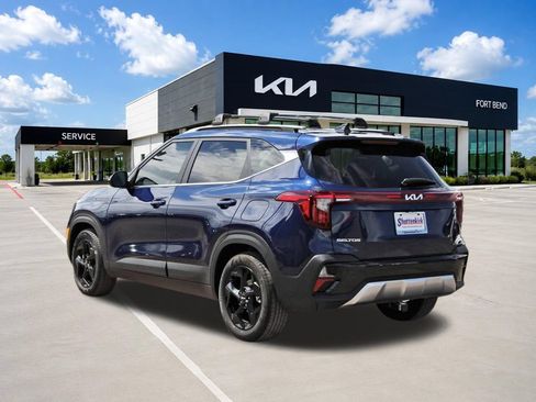 Used 2026 Kia Seltos EX w/ EX Sunroof Package FWD image 7