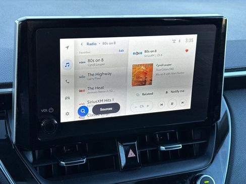 Used 2023 Toyota Corolla Cross XLE image 17