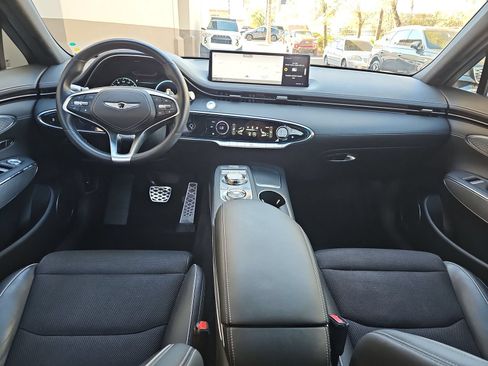 Certified 2023 Genesis GV70 2.5T w/ Sport Prestige Package AWD/4WD image 14