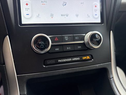 Used 2024 Ford Edge SEL w/ Convenience Package image 29