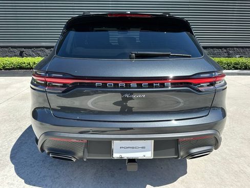 Used 2026 Porsche Macan AWD/4WD image 11