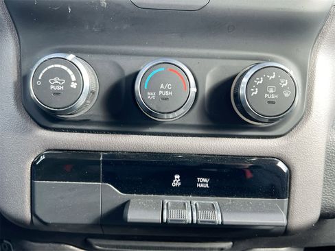 Used 2020 RAM 1500 Big Horn image 27