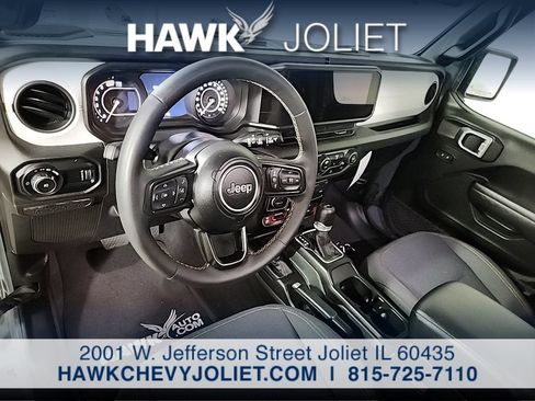 Used 2024 Jeep Wrangler Unlimited Sport AWD/4WD image 11
