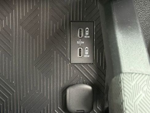 Used 2024 Toyota Tacoma Limited w/ Limited Package (LT) image 22