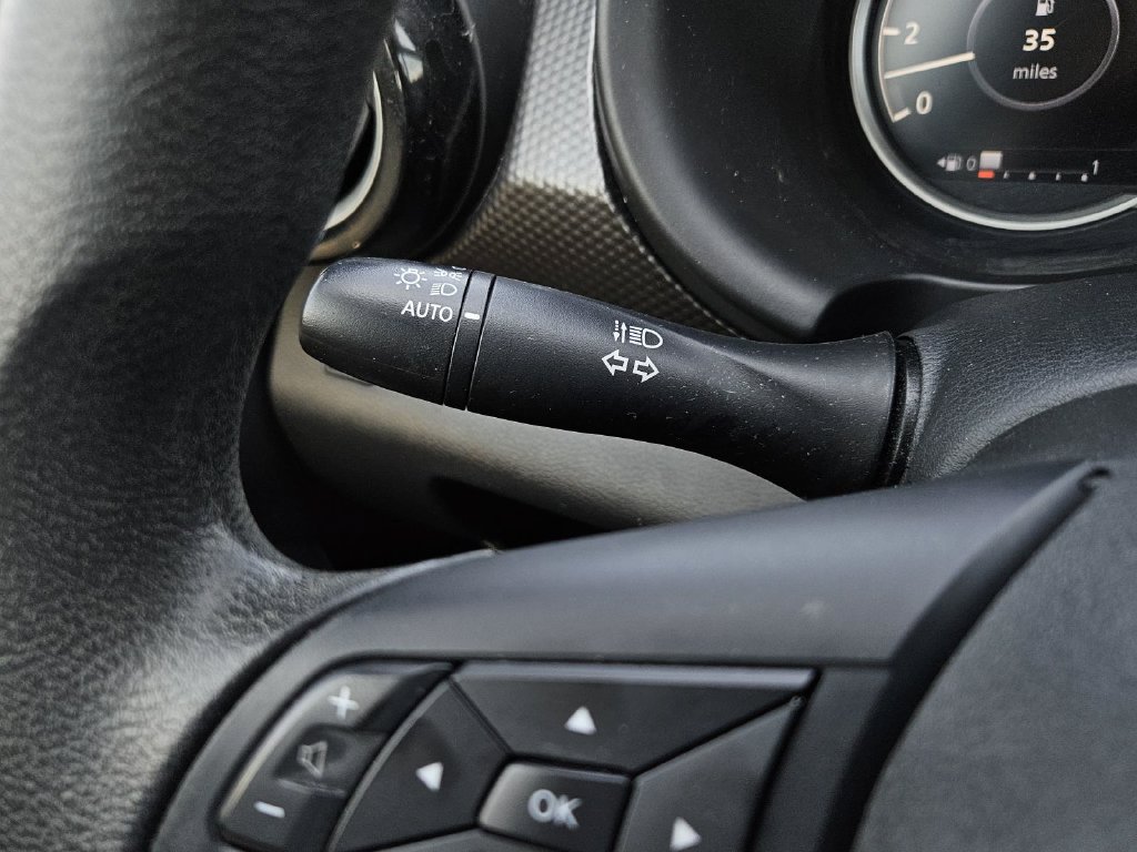Certified 2019 Nissan Kicks SV FWD image 26