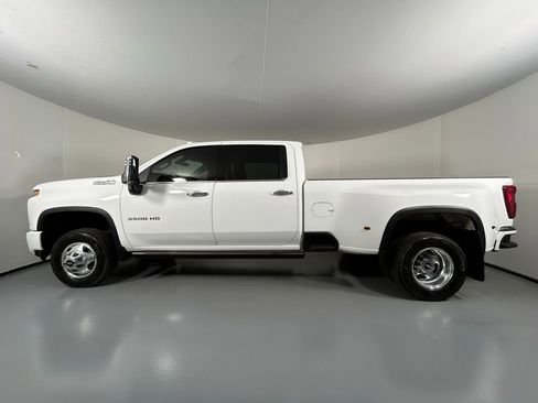 Used 2023 Chevrolet Silverado 3500 High Country image 4