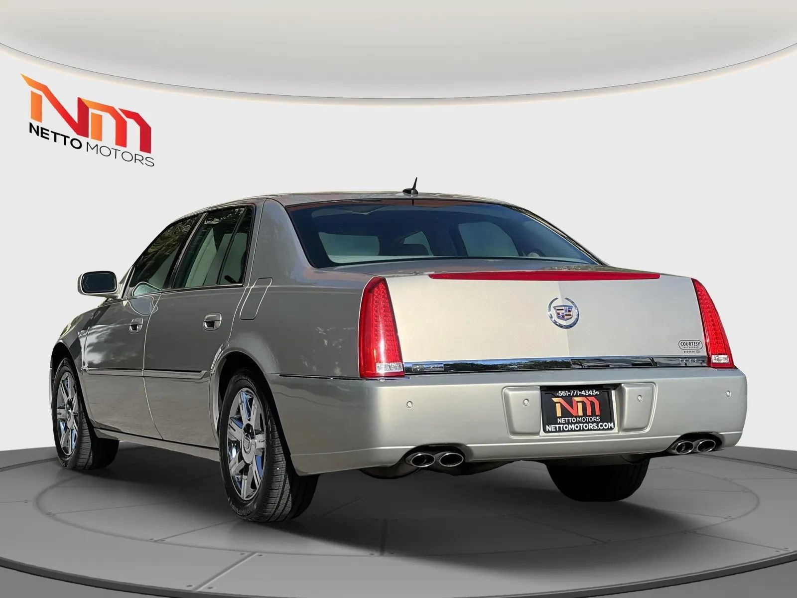 Used 2007 Cadillac DTS Luxury I FWD image 3