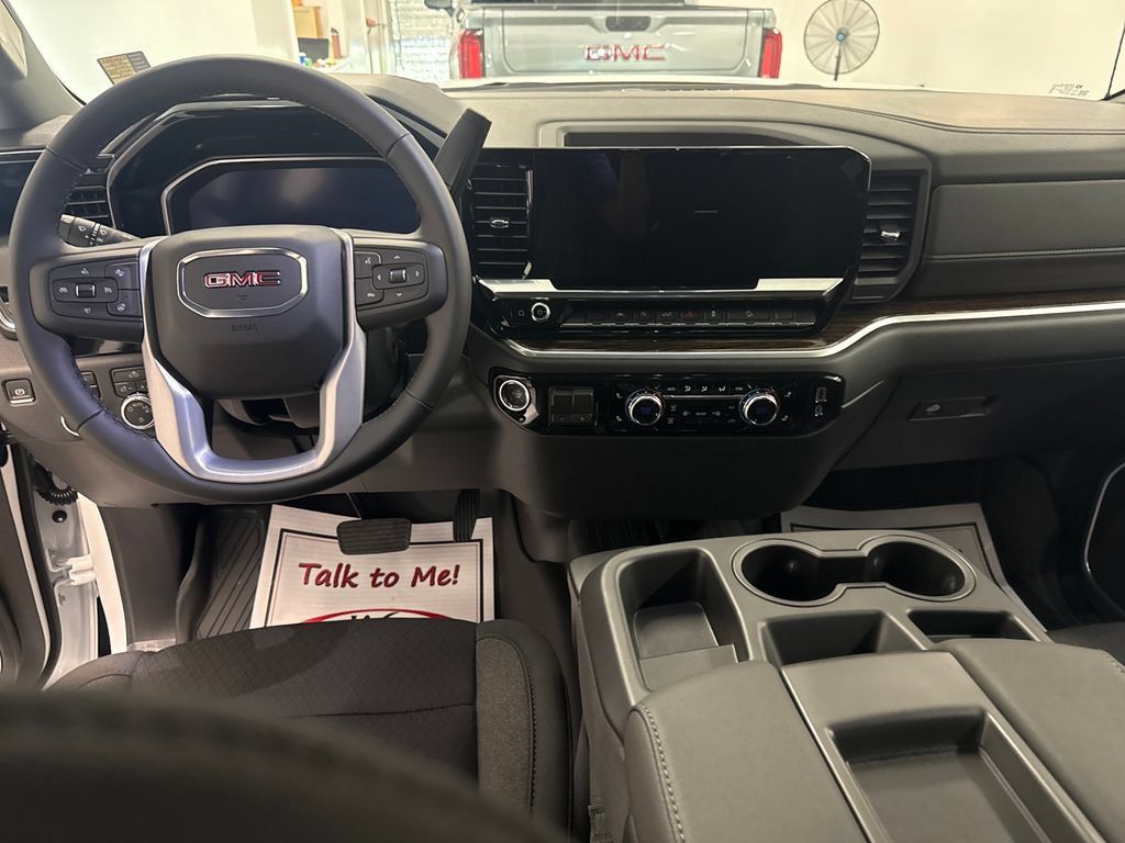 New 2026 GMC Sierra 1500 SLE AWD/4WD image 13