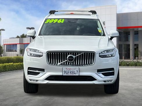Used 2023 Volvo XC90 B5 Plus AWD/4WD image 11