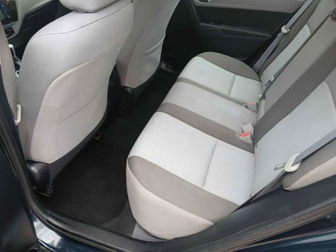 Used 2017 Toyota Corolla LE image 18