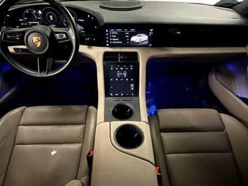 Used 2021 Porsche Taycan RWD image 4