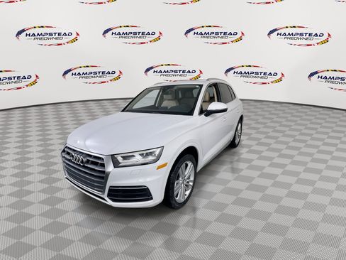 Used 2019 Audi Q5 2.0T Premium Plus w/ Premium Plus Package AWD/4WD image 4